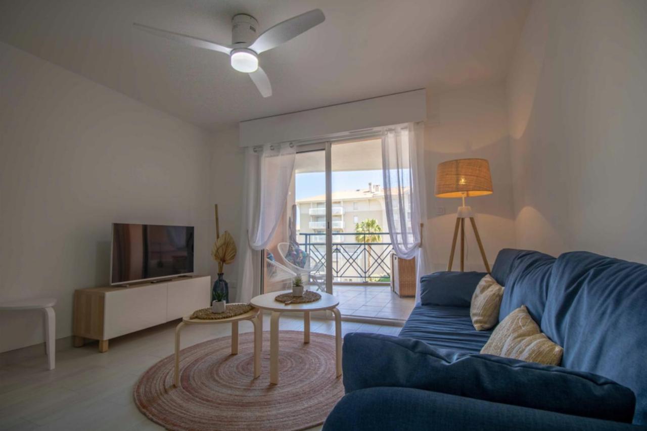 Bright Apt Of 32 M Renovated Near Town Fréjus Exterior foto