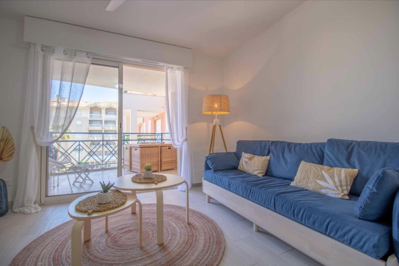 Bright Apt Of 32 M Renovated Near Town Fréjus Exterior foto